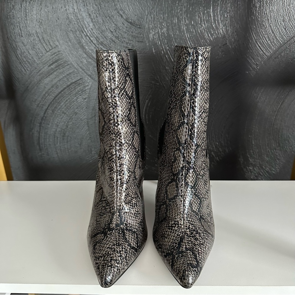 Fashion Nova Snake Printed Boots | Size 9 |
